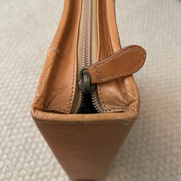 Genuine leather tan portfolio carrier/ organizer - Picture 7 of 16